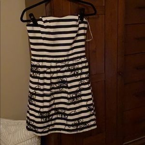 Lily Pulitzer dress stripe embroidered flowers